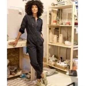 Outerknown Station Jumpsuit in a army green organic cotton and linen blend sz l